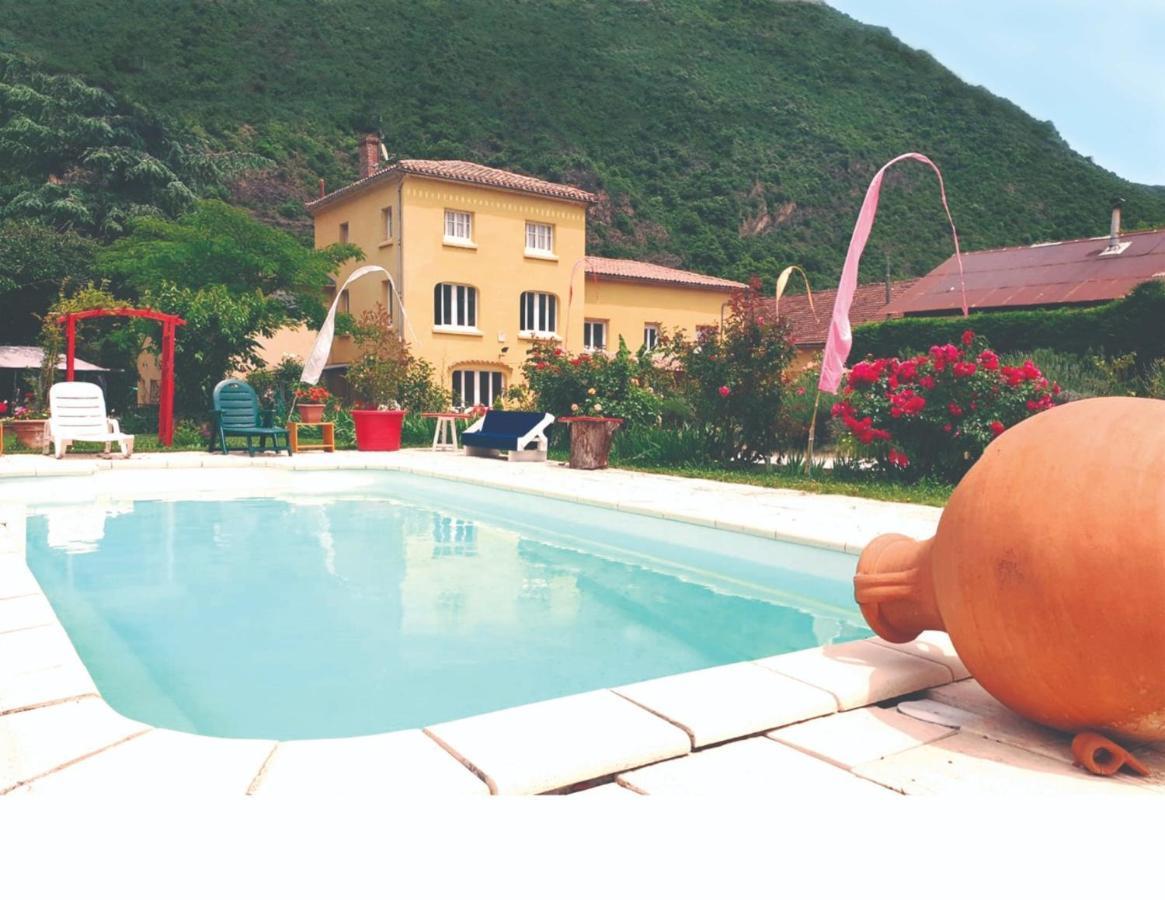 Hotel Restaurant Rose Des Pyrenees Belvianes-et-Cavirac Exterior photo