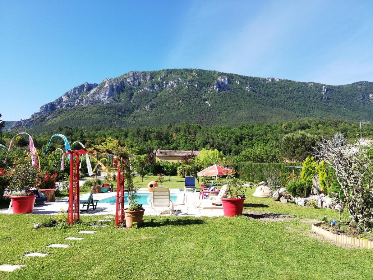 Hotel Restaurant Rose Des Pyrenees Belvianes-et-Cavirac Exterior photo